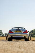 Image 7/50 de Mercedes-Benz SL 500 (2003)
