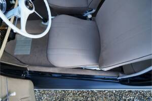 Image 32/50 of Volkswagen Beetle 1200 Standard "Oval" (1955)