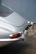 Image 6/50 of Jaguar E-Type 4.2 (1965)