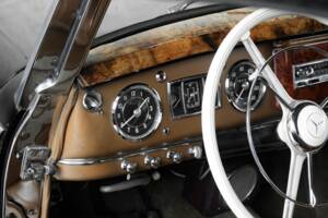 Image 33/50 of Mercedes-Benz 220 Coupe (1954)