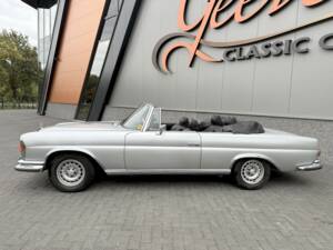 Bild 6/35 von Mercedes-Benz 280 SE (1970)