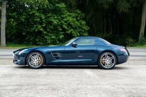 Afbeelding 10/38 van Mercedes-Benz SLS AMG (2010)