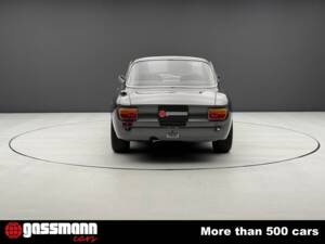 Bild 7/15 von Alfa Romeo Giulia GT 1300 Junior (1973)