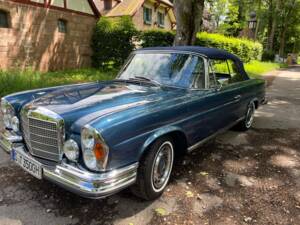 Bild 21/29 von Mercedes-Benz 280 SE 3,5 (1970)