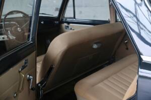 Image 11/50 of Lancia Flavia 1800 (1965)