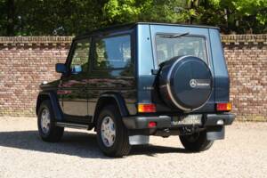 Immagine 2/50 di Mercedes-Benz G 320 (SWB) (1996)