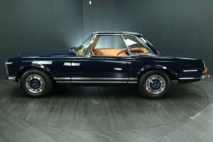 Image 3/30 of Mercedes-Benz 280 SL (1968)