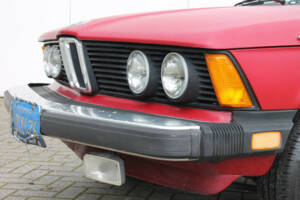 Image 3/30 of BMW 320i (1982)