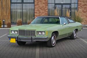 Image 2/44 of Chevrolet Impala (1974)