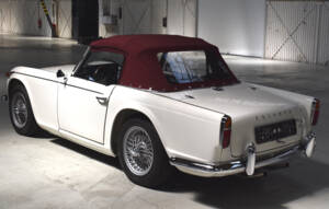 Bild 34/41 von Triumph TR 4A IRS (1965)