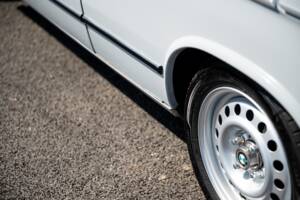 Bild 25/50 von BMW 2002 (1971)