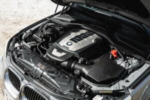 Bild 3/50 von BMW 550i (2006)