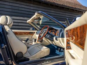 Imagen 47/50 de Aston Martin V8 Vantage Volante (2000)