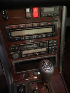 Image 16/49 of Mercedes-Benz S 500 L (1996)