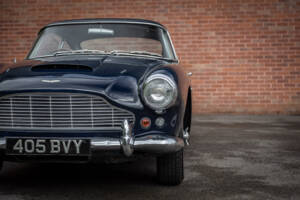 Image 24/72 de Aston Martin DB 4 (1962)