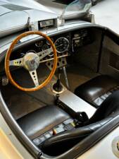 Image 18/26 of Jaguar XK 120 OTS (1952)