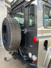 Immagine 21/28 di Land Rover Defender 90 (2015)