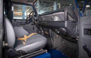 Image 49/86 de Land Rover Defender 110 Td5 (1999)