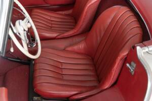 Image 35/50 of Mercedes-Benz 300 SL Roadster (1961)