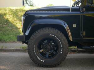 Image 6/50 of Land Rover Defender 110 (1900)