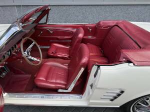 Image 31/50 de Ford Mustang 390 GTA (1966)