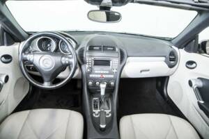 Bild 7/50 von Mercedes-Benz SLK 280 (2005)