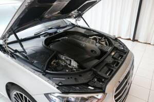 Bild 21/22 von Mercedes-Benz S 500 4MATIC (2021)