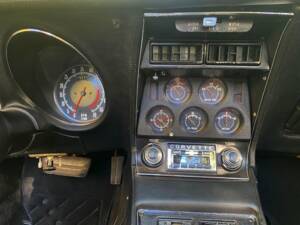Image 30/50 of Chevrolet Corvette Stingray (1972)