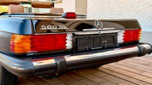 Immagine 10/20 di Mercedes-Benz 560 SL (1986)