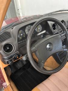 Bild 6/11 von Mercedes-Benz 300 TD (1979)