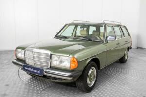 Afbeelding 18/50 van Mercedes-Benz 200 T (1982)