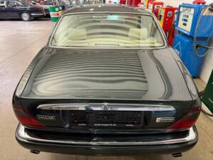 Bild 18/21 von Jaguar XJ 6 4.0 (1996)