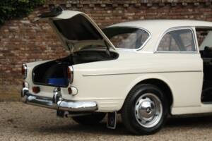 Image 46/50 of Volvo P 123 GT (1969)