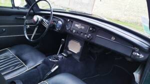 Bild 3/6 von MG MGB GT (1967)
