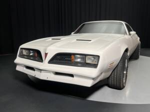 Bild 4/8 von Pontiac Firebird Formula (1977)