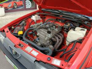 Image 24/42 of Alfa Romeo 75 1.8 (1991)