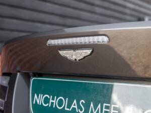 Bild 33/79 von Aston Martin DB 9 GT Volante (2017)