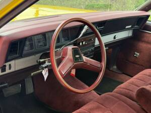 Image 13/22 of Chevrolet Caprice Classic (1985)