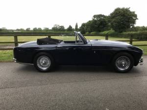 Image 21/22 of Aston Martin DB 2&#x2F;4 Mk III (1958)