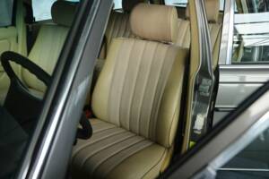 Image 14/49 of Mercedes-Benz 230 TE (1981)