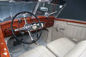 Image 16/50 of Mercedes-Benz 320 Cabriolet B (1939)