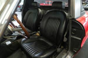 Image 38/50 of Alfa Romeo 1600 Spider (1972)