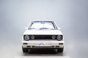Image 3/35 de Volkswagen Golf Mk I Convertible 1.5 (1983)