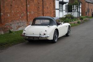 Image 4/27 de Austin-Healey 3000 Mk II (BT7) (1961)