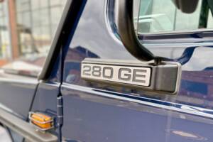 Immagine 3/26 di Mercedes-Benz 280 GE (kurz) (1988)