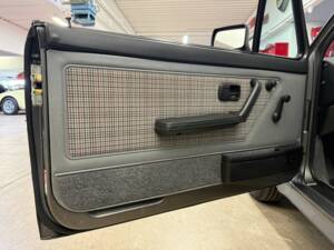 Image 5/19 of Volkswagen Golf I Cabrio GLi 1.8 (1989)