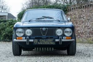 Image 27/50 of Alfa Romeo Giulia GT 1300 Junior (1971)