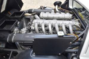 Image 38/43 of Ferrari 512 BBi (1982)