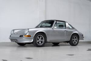 Image 2/41 de Porsche 911 2.4 E (1973)