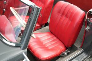 Image 16/50 de Mercedes-Benz 190 SL (1961)